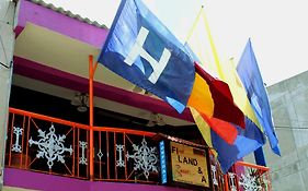 Hostal Find Land & A Rest